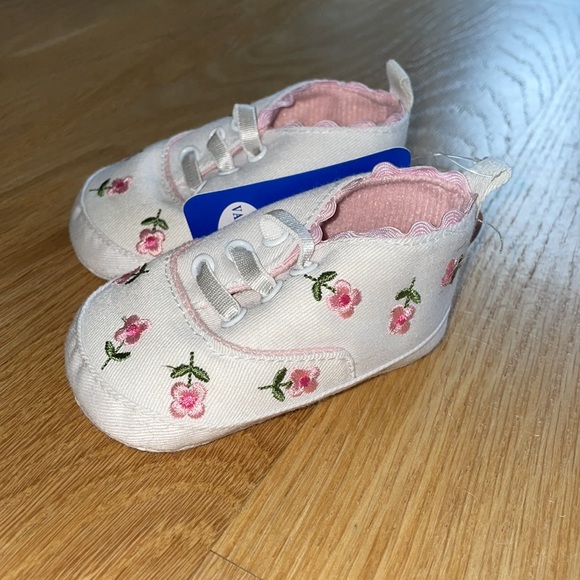 Lot baby girl crib shoes NWT - Picture 5 of 5